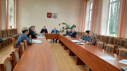 совместное заседание постоянных депутатских комиссий Краснинской районной Думы - фото - 1