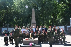 акция посвященная торжественной передачи капсулы с землей с места захоронения красноармейца Джамангызова Сатыбалды, погибшего при освобождении Краснинского района - фото - 6