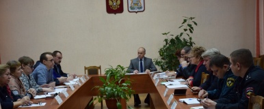 еженедельное рабочее совещание - фото - 9