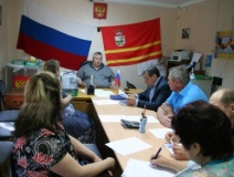 участие Главы муниципального образования "Краснинский район" Смоленской области Г.М.Радченко в заседании совета Депутатов Мерлинского сельского поселения - фото - 1