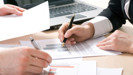 приглашение к участию в отборе на предоставление субсидий субъектам малого и среднего предпринимательства - фото - 1