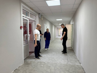глава округа проинспектировал ход ремонтных работ в в Краснинской средней школе - фото - 4