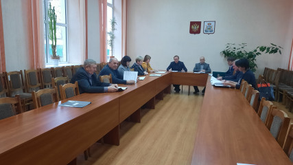 заседание постоянных депутатских комиссий Краснинской районной Думы - фото - 1