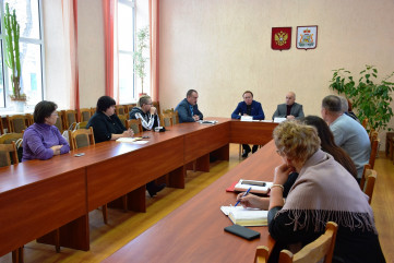 глава района провел совещание по вопросам организации помощи жителям ДНР и ЛНР и мерах поддержки семей мобилизованных - фото - 1