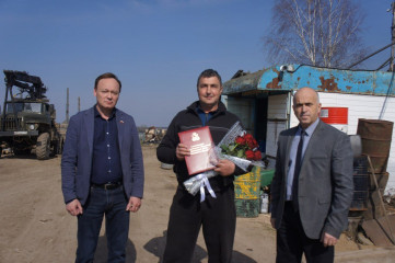 главу КФХ из Краснинского района поздравили с юбилеем - фото - 2