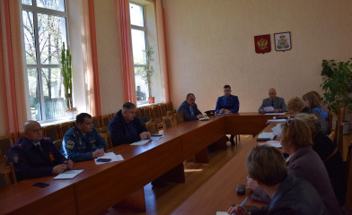 в администрации Краснинского района прошло очередное заседание антитеррористической комиссии - фото - 1