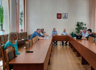 состоялось совместное заседание постоянных депутатских комиссий Краснинской районной Думы - фото - 1